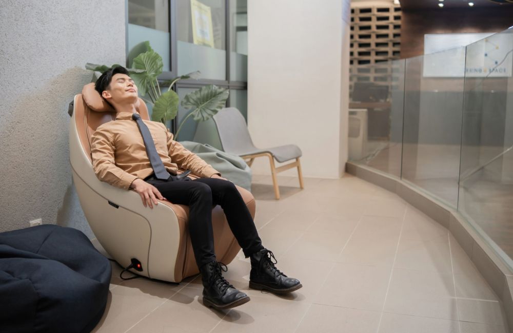 Ghế massage lưng chuyên biệt dành cho người hay đau nhức